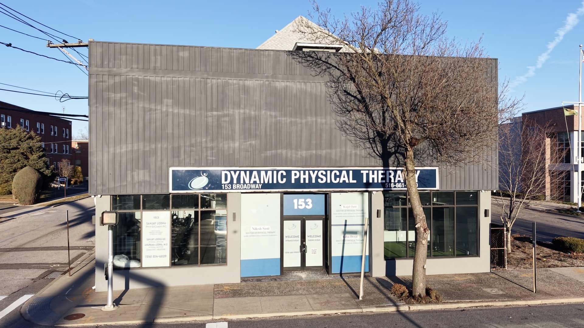 Exterior view of Dynamic Physical Therapy Hicksville clinic